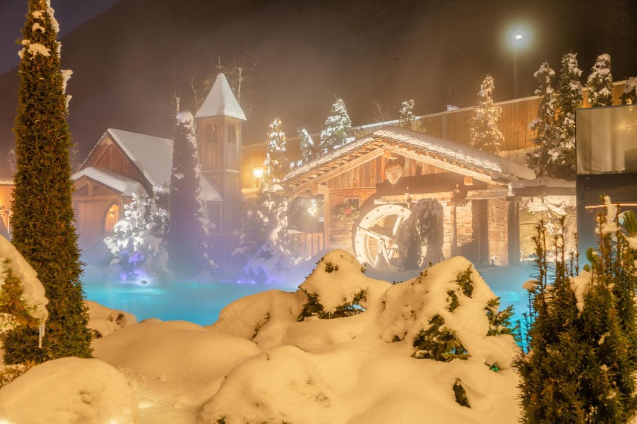 Hotel Quelle Nature Spa Resort Santa Maddalena in Casies Luaran gambar
