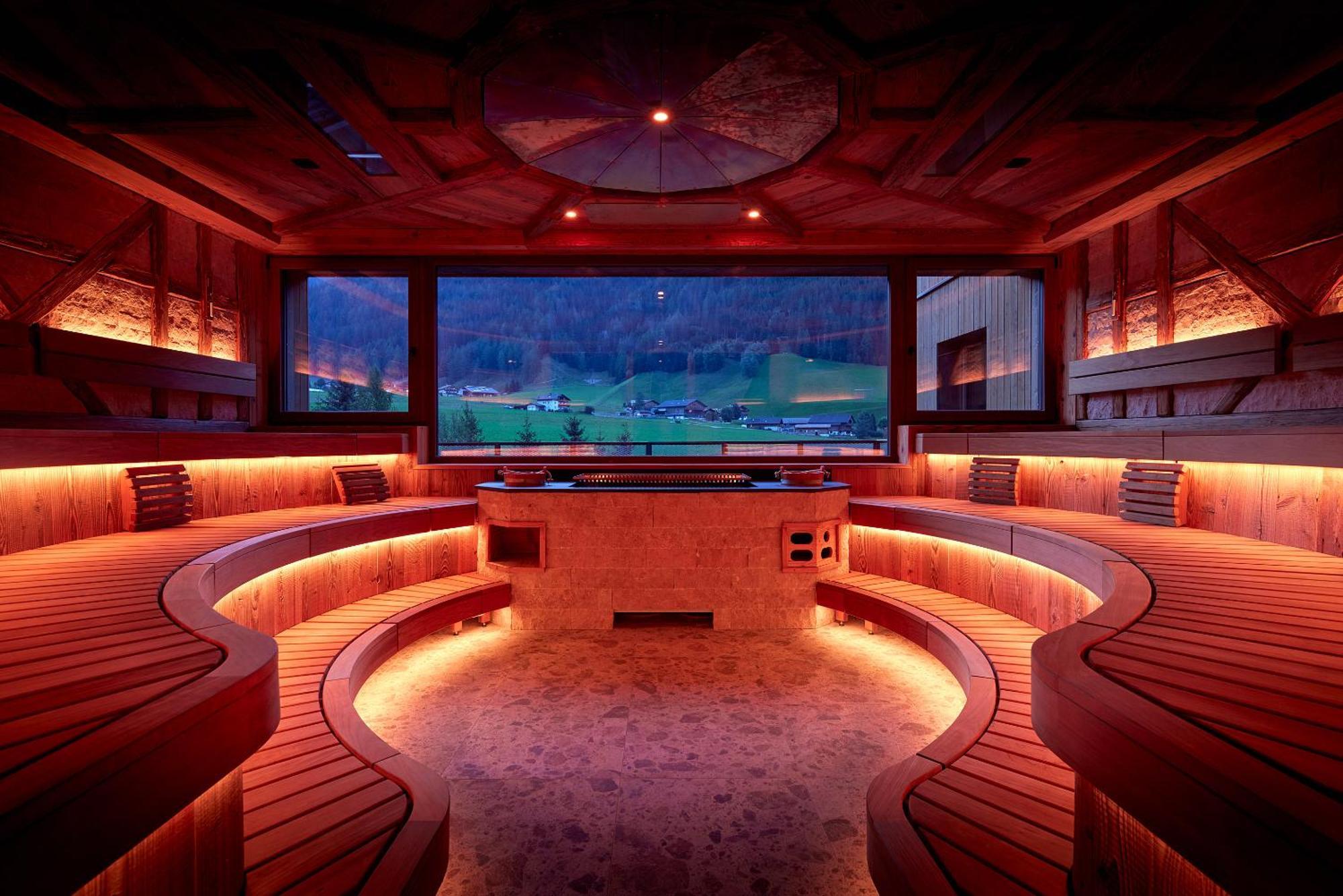 Hotel Quelle Nature Spa Resort Santa Maddalena in Casies Luaran gambar