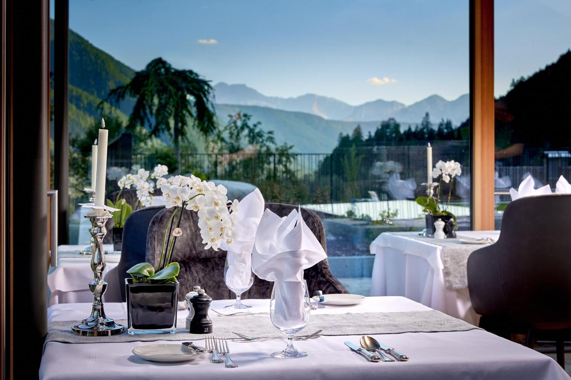 Hotel Quelle Nature Spa Resort Santa Maddalena in Casies Luaran gambar