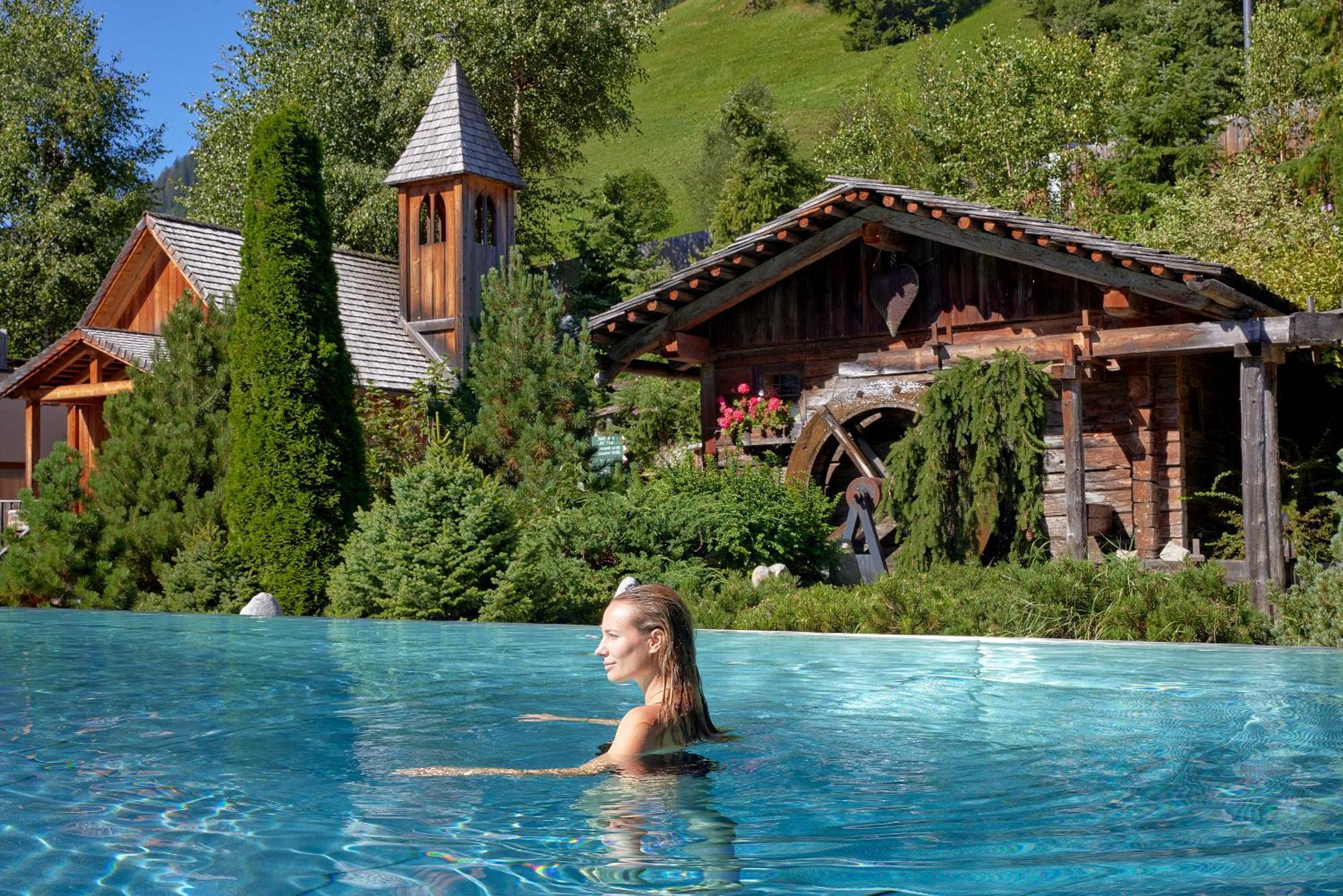 Hotel Quelle Nature Spa Resort Santa Maddalena in Casies Luaran gambar