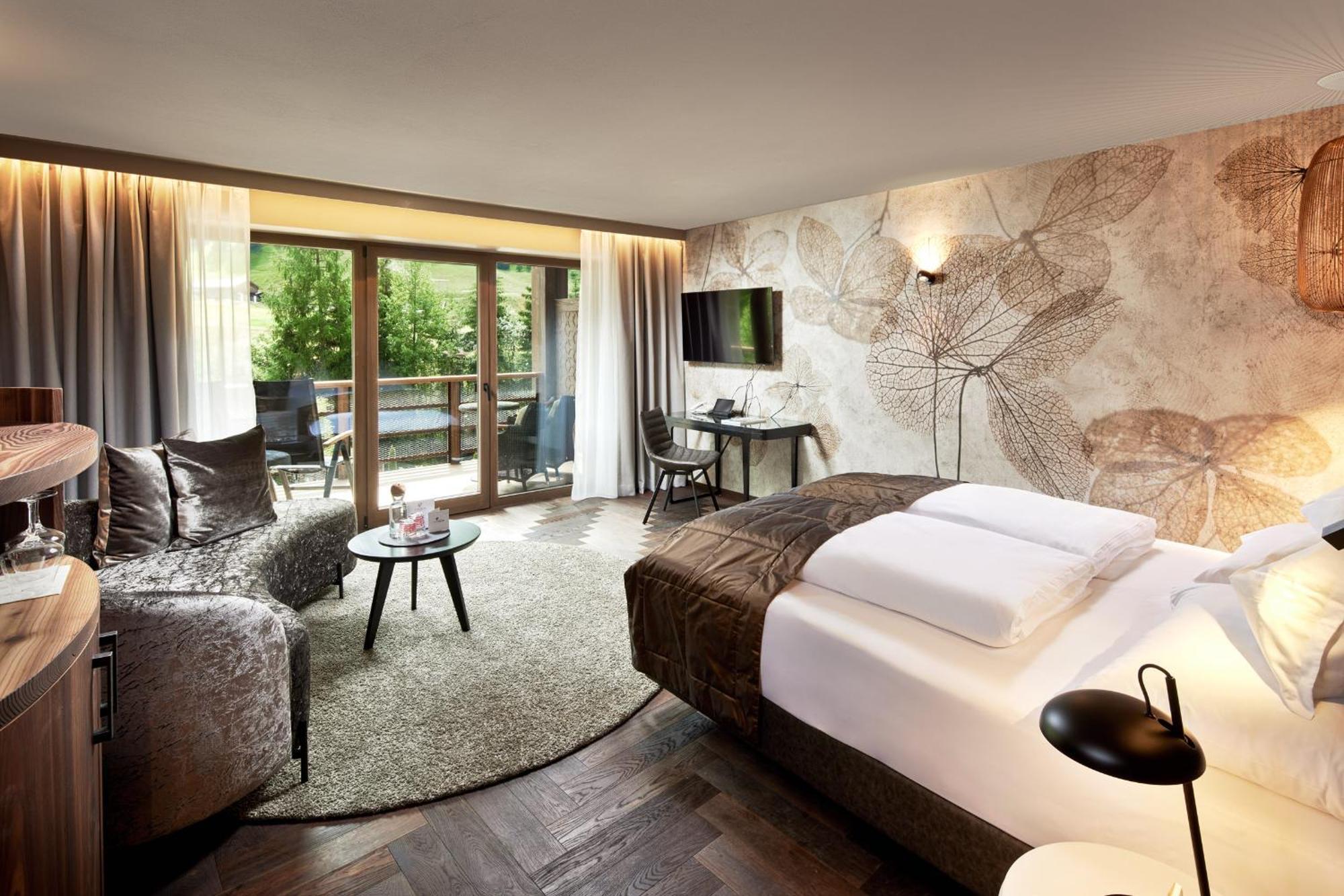 Hotel Quelle Nature Spa Resort Santa Maddalena in Casies Luaran gambar